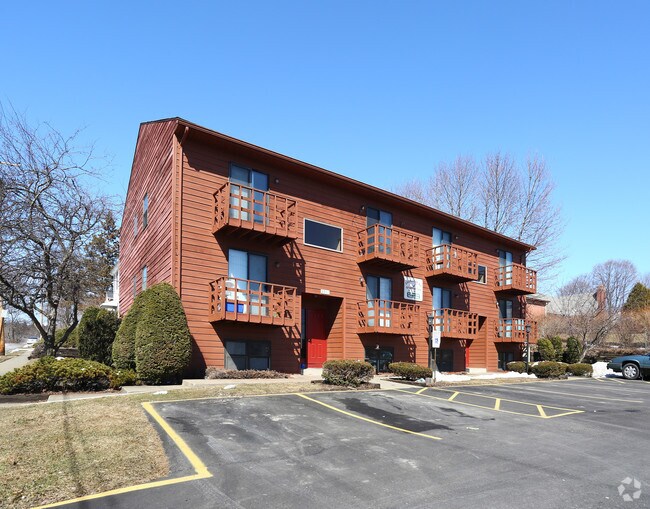 Leona Court - Leona Court Apartments