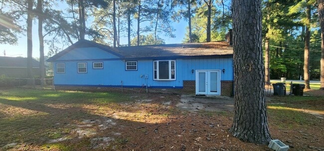237 Forest Ln