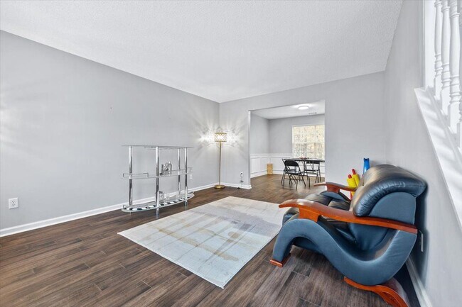 Photo - 6876 Foxfire Pl