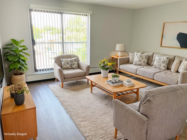 Photo - Skylark Manor