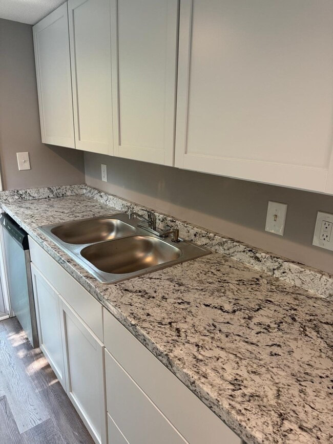 Photo - 1914 Wood Ave