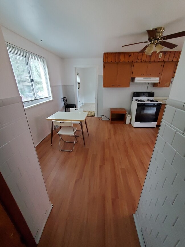 hall view - 3435 Dawson St Unit Apt 1B