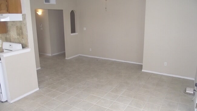 Photo - East El Paso 3 bed Refrig A/C!