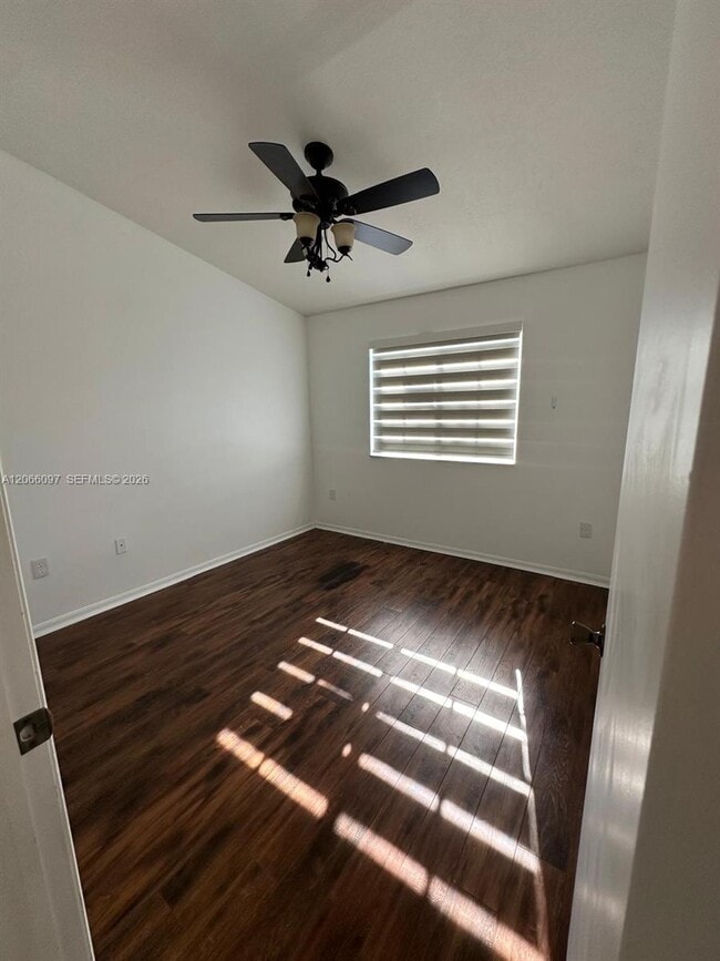Photo - 2920 SE 12th Rd Unit 203-30