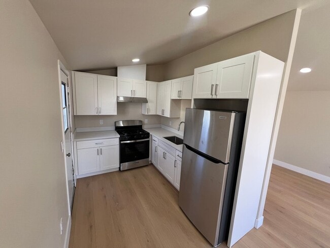 Photo - Renovated 2 Bed 1 Bath Home Unidad 1415 1/2 Wiren St.