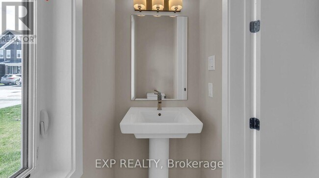 Photo - 417 Epoch St