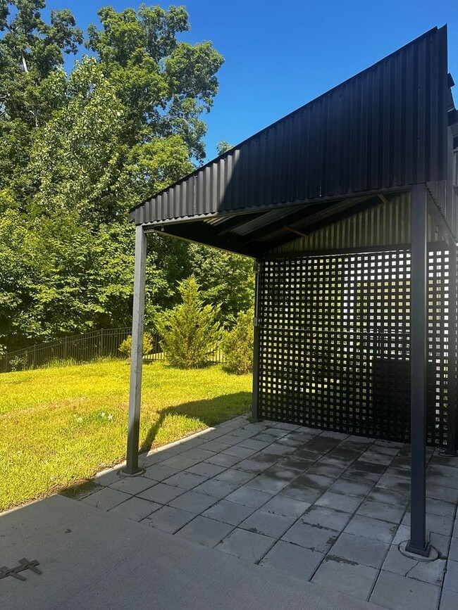 Photo - 3851 Longmore Ln