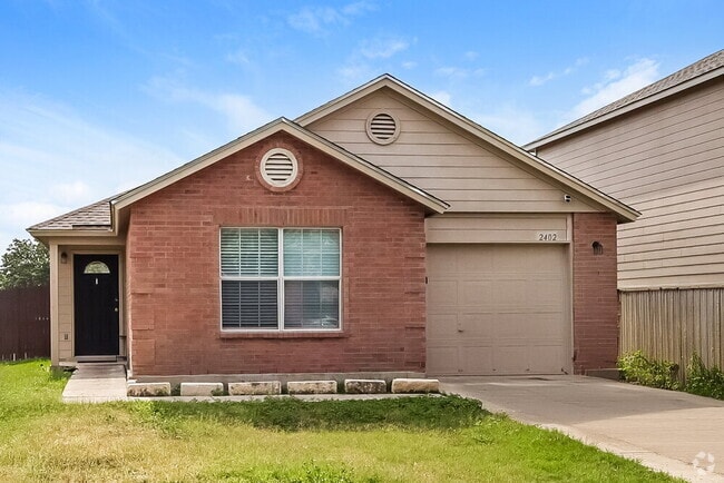 Building Photo - 2402 Sunview Lake Rental