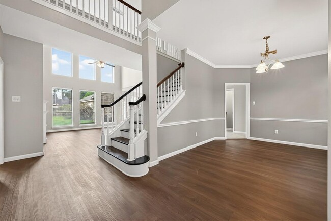 Photo - 2215 Alberton Ln