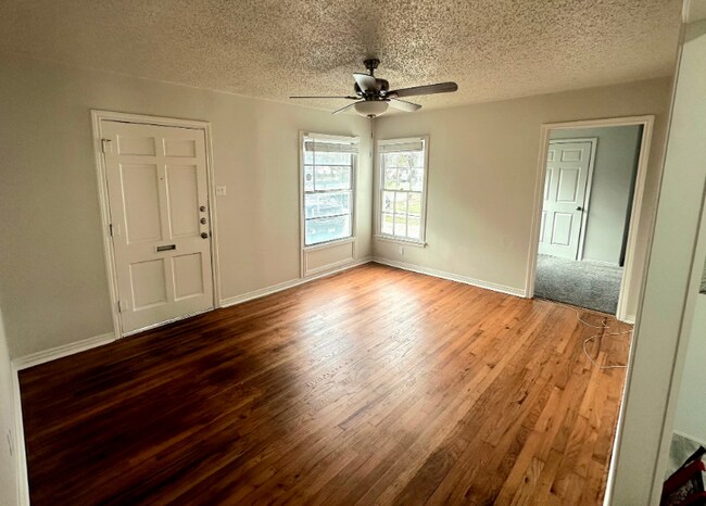 Photo - 8241 Norvell Dr