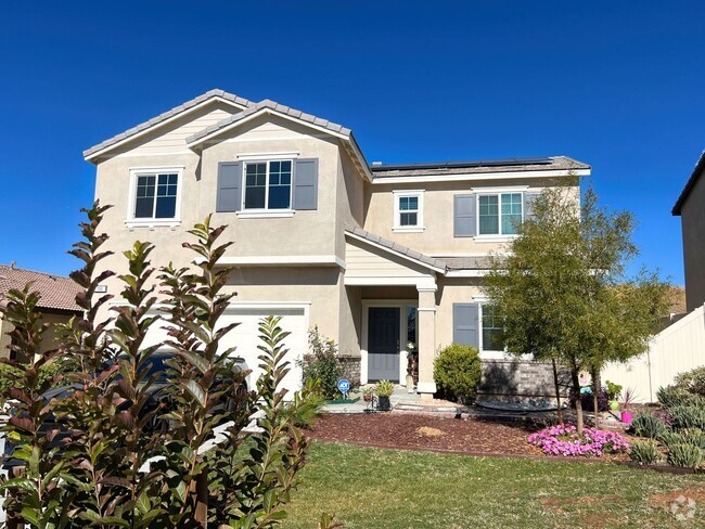 Building Photo - Beautiful JP Ranch home