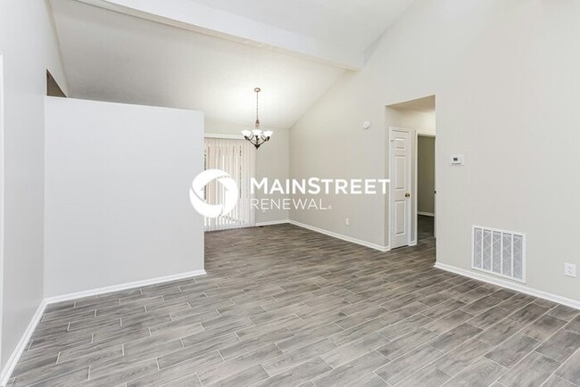 Photo - 3 Bedroom Pet-Friendly Home in Snellville, GA with Main Street Renewal