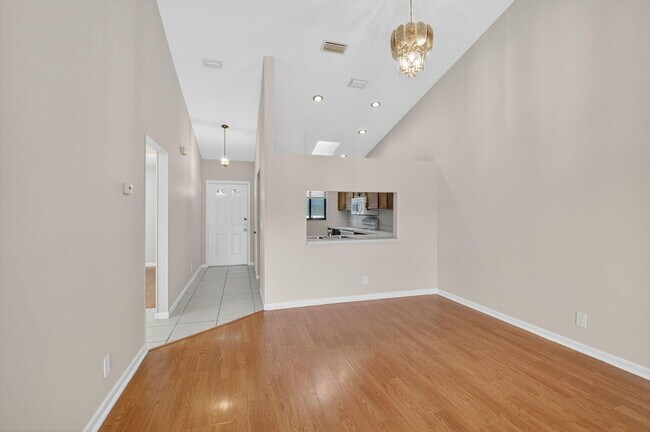 Photo - 2300 Germantown Rd Unidad 203