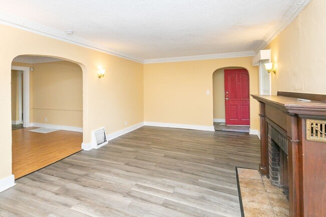 Photo - 7210 Bellefontaine Ave