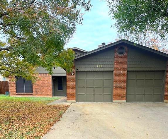 Photo - 2108 Courtney St Townhome