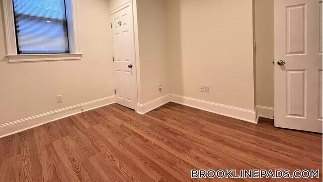 1203 Beacon St Unit 1