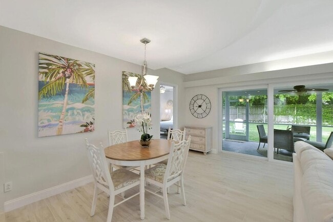 Photo - 1133 SW 7th St