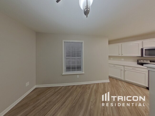 Photo - 4494 St Catherines Ct