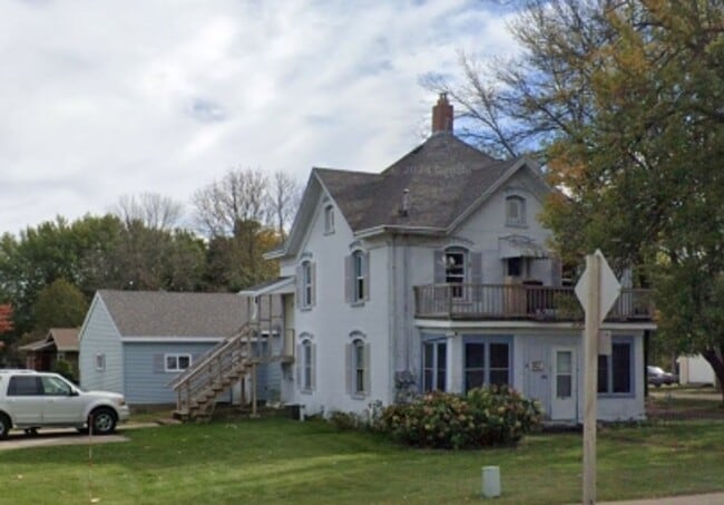 Photo - 406 N Bridge St Unit A- Upper