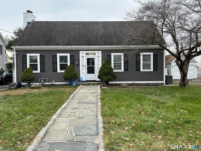 70 Hawthorne St