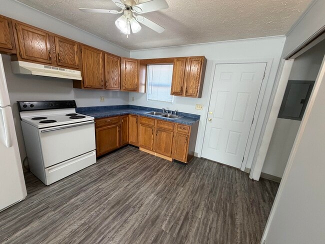 Photo - 1002-2 Glendale-