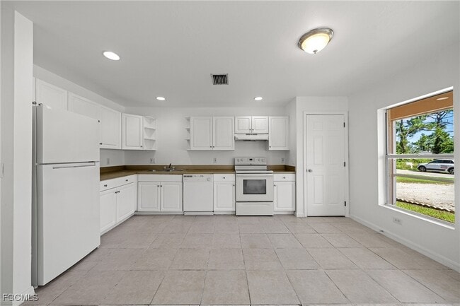 Building Photo - 4735 30th St SW