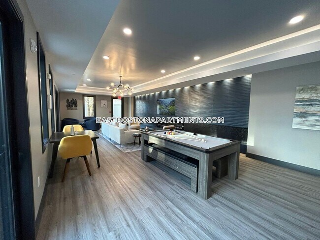 Building Photo - 656 Saratoga St Unit 308