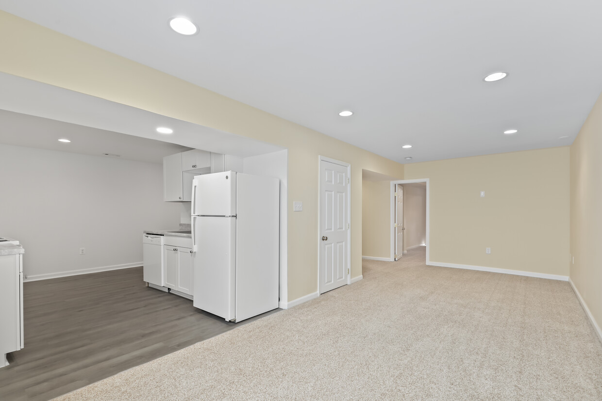 Photo - 10205 Waterford Dr (Manassas, VA)