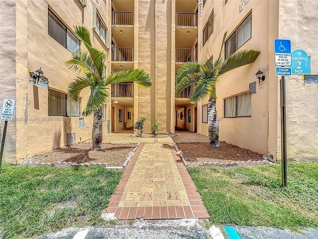 Photo - 8420 SW 133rd Avenue Rd Unit 412