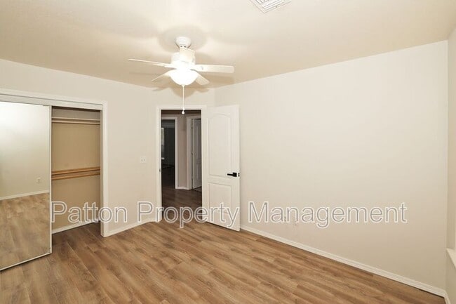 Photo - 6205 Janae St