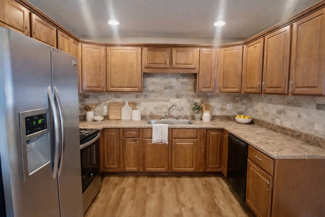 Photo - Great 5 bedroom ranch style home close to everything!