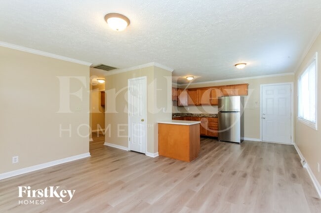 702 Delbrook Dr