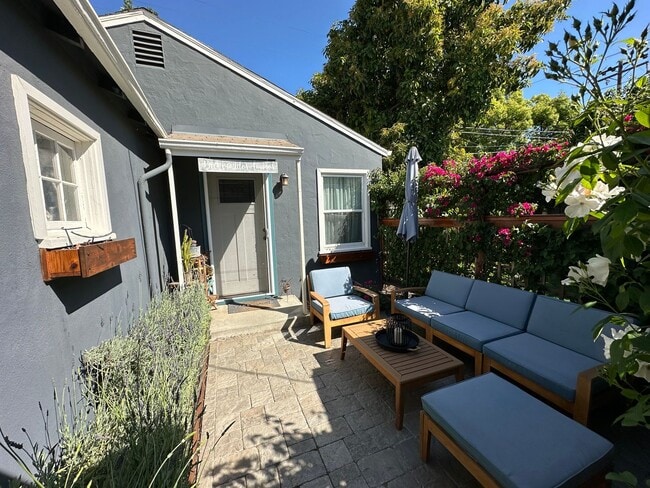 Photo - 1163 1/2 Park Blvd - Month to Month