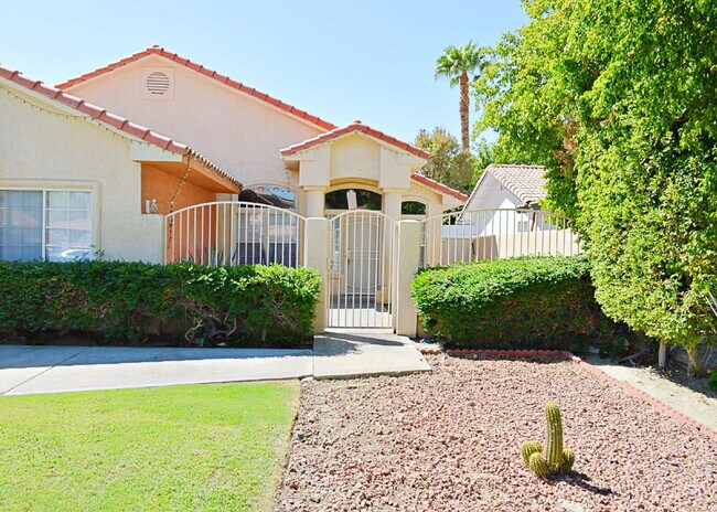 5/3 Stunner in Cathedral City