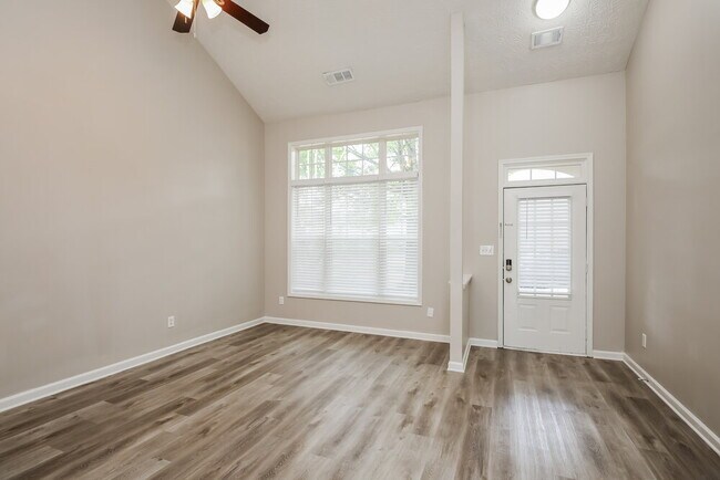 Photo - 715 Cool Weather Dr