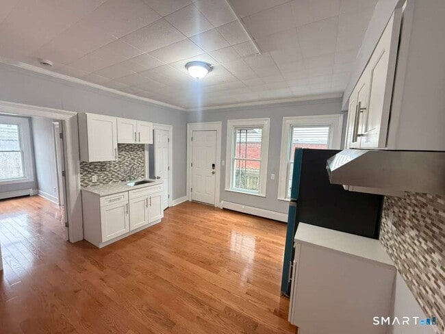 Photo - 276 Pequonnock St Unit 1