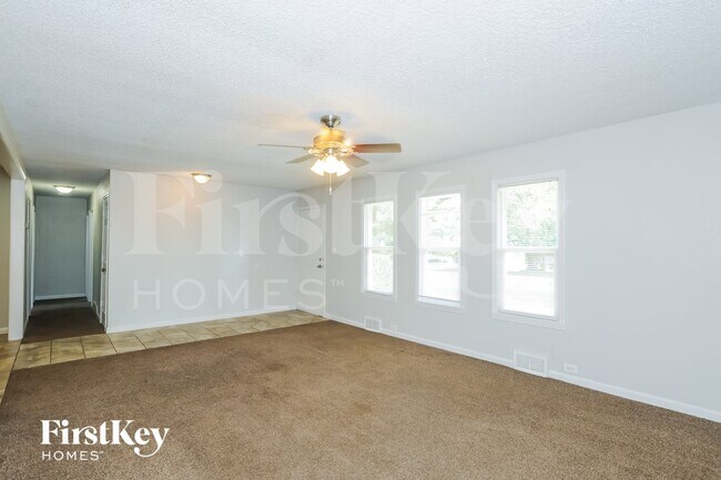 Photo - 12500 E 54 St