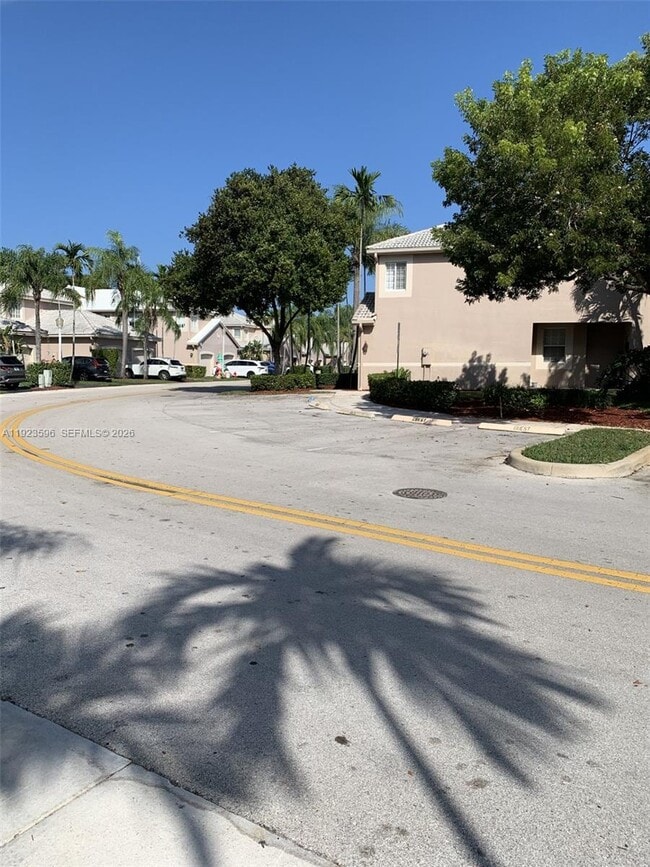 Photo - 2070 Madeira Dr