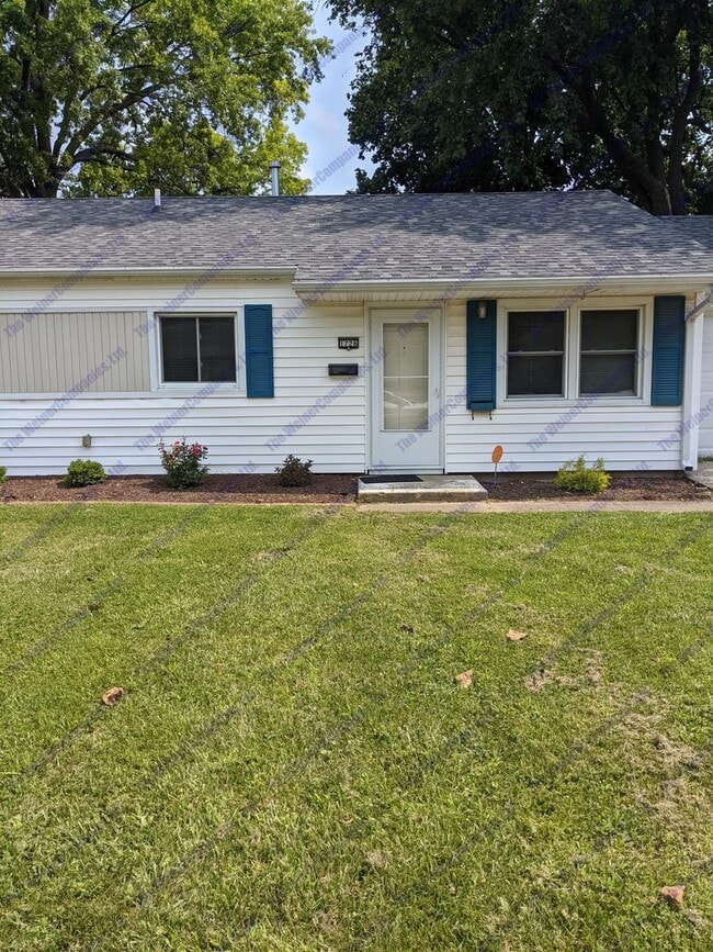 Photo - Now leasing!!!