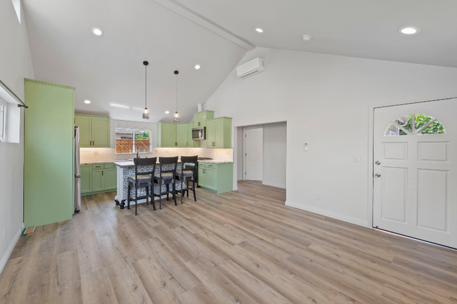 Photo - 3208 W 80th St Apartment Unit 3208 1/2 80th