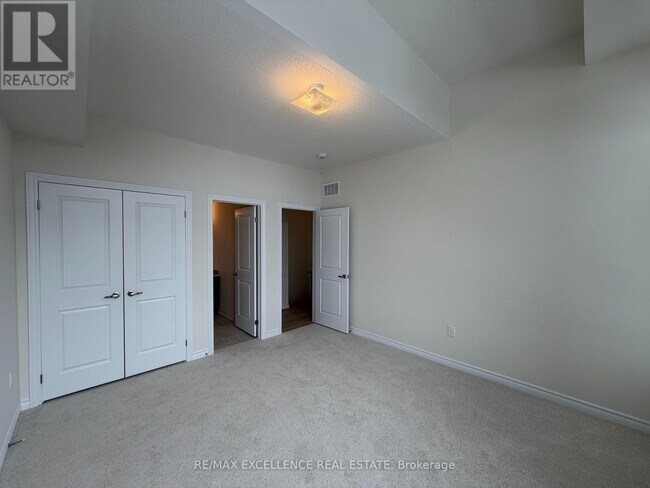 Photo - 176 Petch Ave