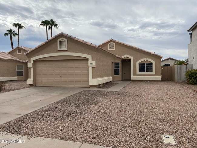 Building Photo - 861 E Glenmere Dr