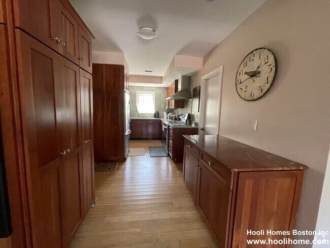 Building Photo - 30 Lake Shore Ct Unit 4 Rental