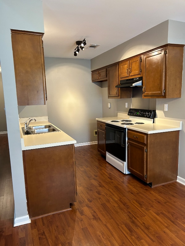 Photo - 6608 Sungate Dr S