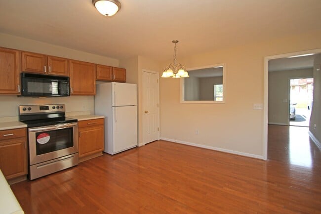 Photo - 1260 Old Richmond Circle