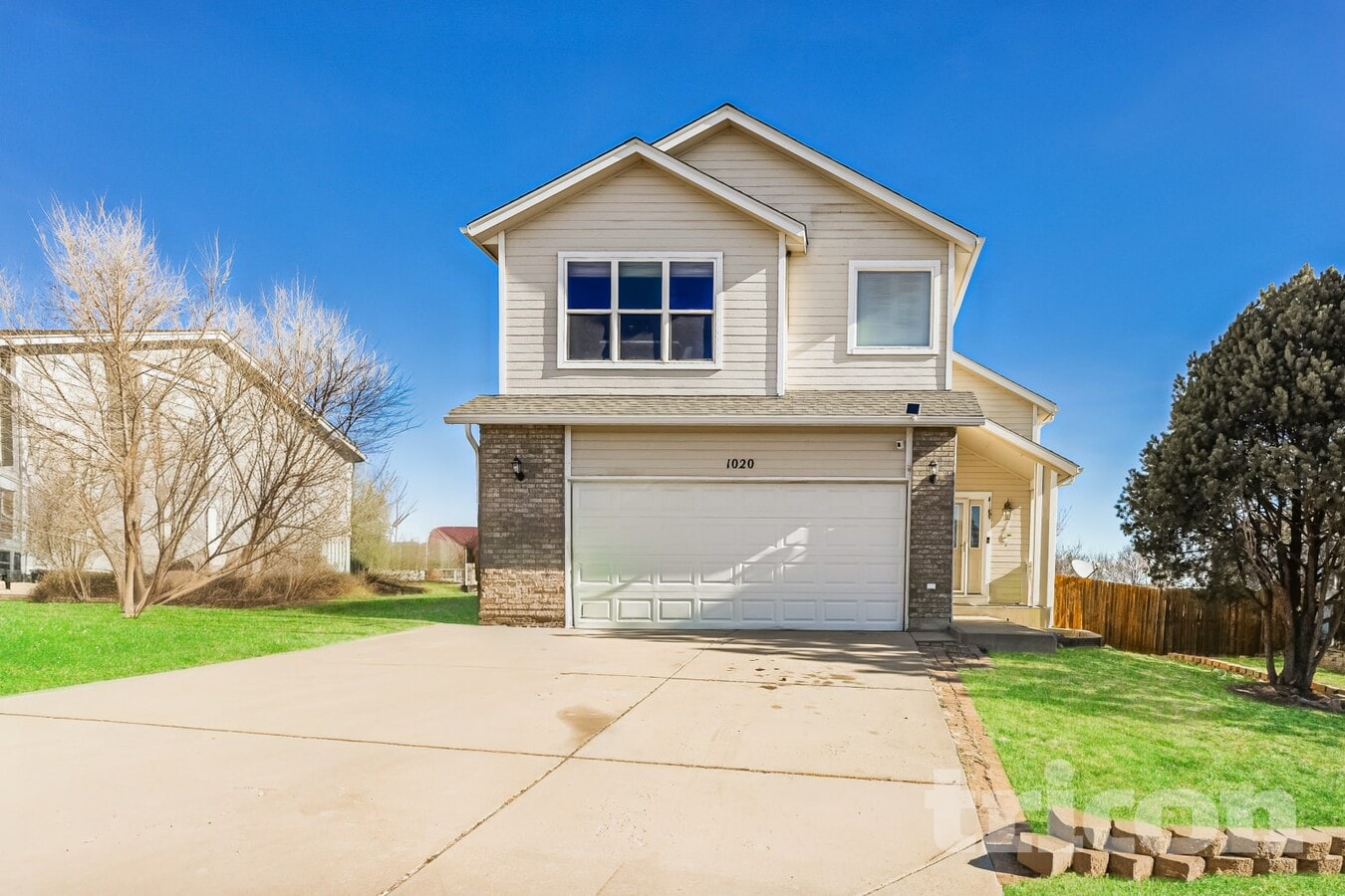 Photo - 1020 White Stone Way