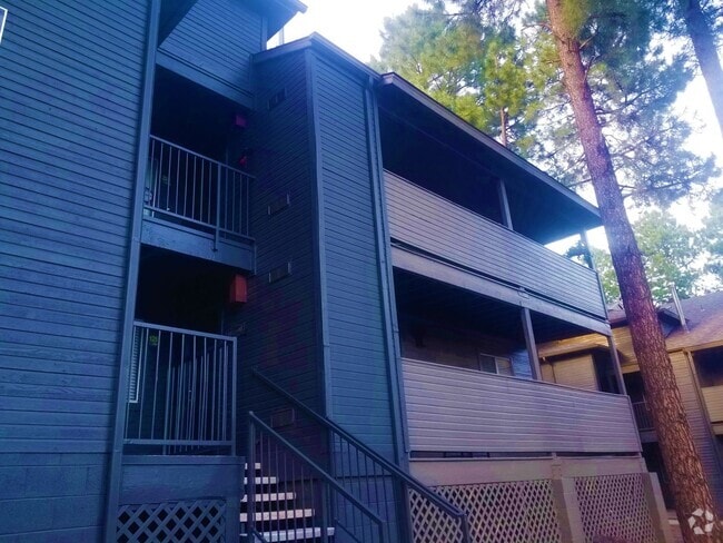 Building Photo - 2bd/2ba West-Flagstaff Condo -End-Unit - N... Unit 4-125