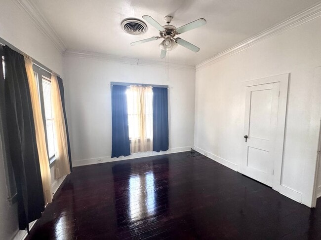 Photo - 1805 Washington St