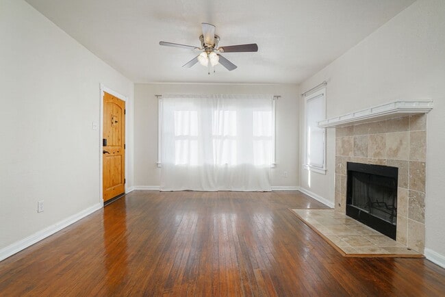 Photo - Charming 3-Bedroom Home for Rent in Jefferson Terrace!