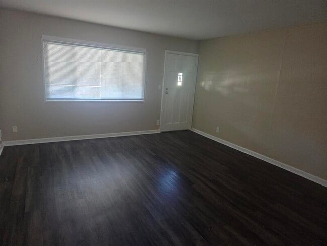 Photo - 3141 Danbury Rd